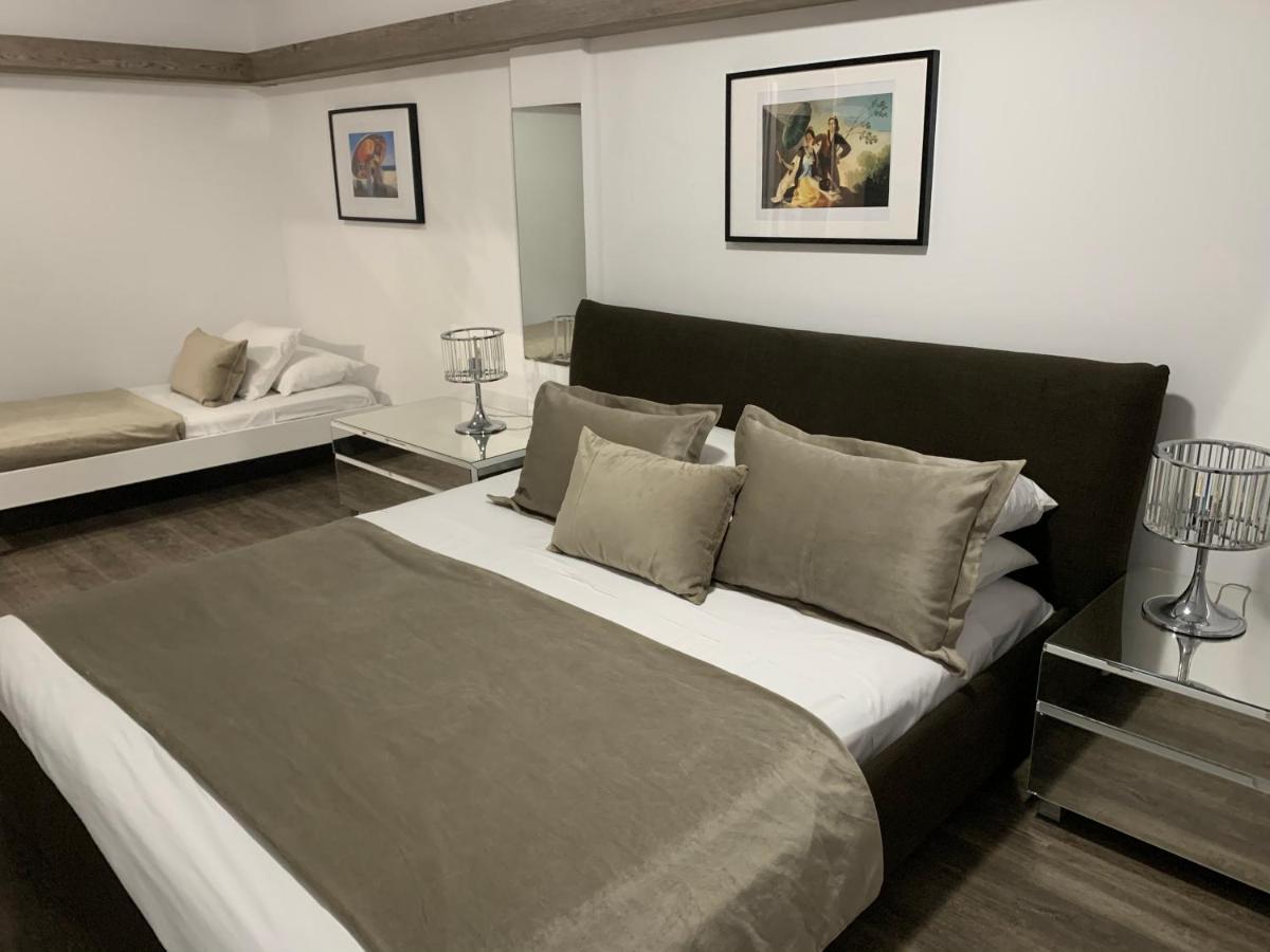 Pasithea Family Apartment Larnaca Bagian luar foto