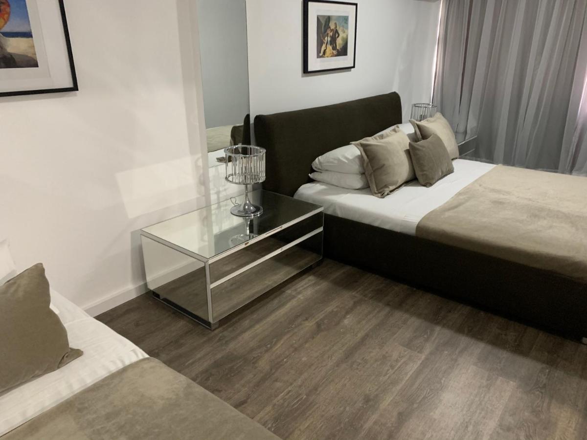 Pasithea Family Apartment Larnaca Bagian luar foto